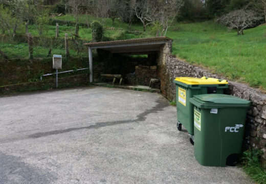 A veciñanza de Muiño (Roo) dispón dun novo punto de recollida do lixo